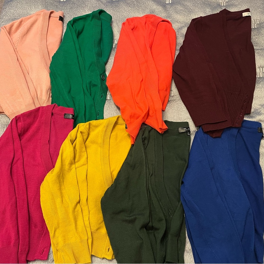 Mak cropped cardigan lot